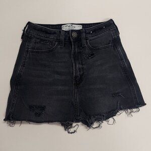 Women's Hollister Size 23R black jean shorts